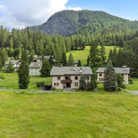 Abitaziun Chuederas 12 Appartement