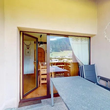 Apartmán Abitaziun Chuederas 12