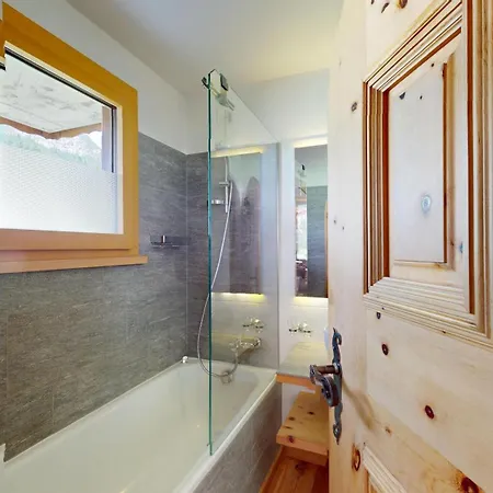 Apartmán Abitaziun Chuederas 12